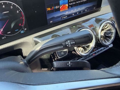 Used 2025 Mercedes-Benz CLA 250 4MATIC image 28