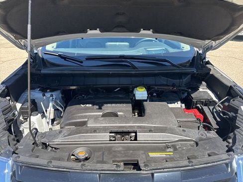 Used 2023 Nissan Pathfinder Platinum AWD/4WD image 16