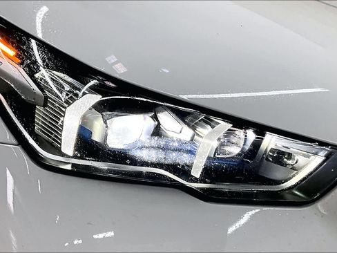 Used 2025 BMW i5 eDrive40i w/ Premium Package image 30