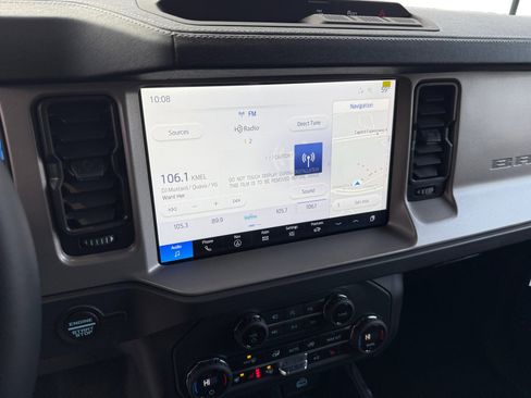 New 2025 Ford Bronco Outer Banks image 12