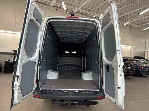 New 2025 Mercedes-Benz Sprinter 3500 image 18