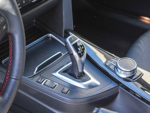 Used 2017 BMW 330i Sedan image 30