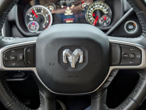 Used 2024 RAM 3500 Big Horn w/ Sport Appearance Package image 20