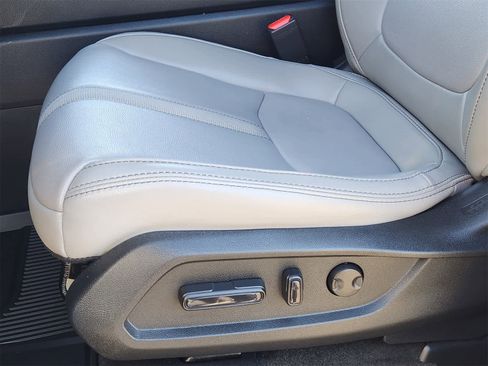 Used 2023 Honda Pilot EX-L image 23