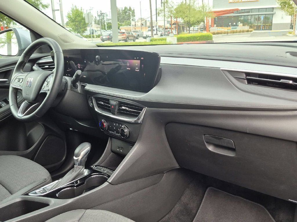 Used 2026 Buick Encore GX Preferred FWD image 31