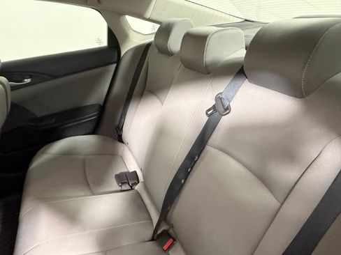 Used 2019 Honda Civic LX image 32