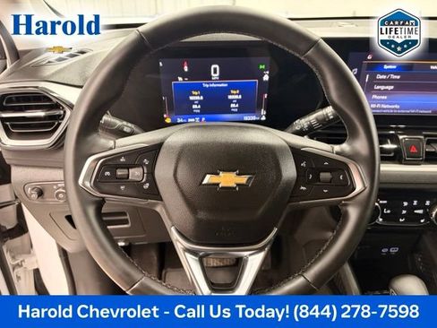 Used 2024 Chevrolet TrailBlazer LT w/ Convenience Package AWD/4WD image 16