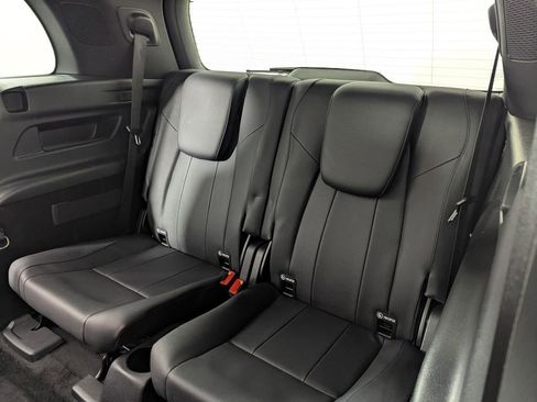 Used 2021 Mercedes-Benz GLB 250 image 15