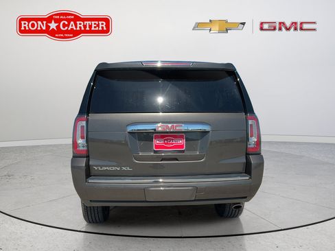 Used 2019 GMC Yukon XL Denali w/ Denali Ultimate Package RWD image 5