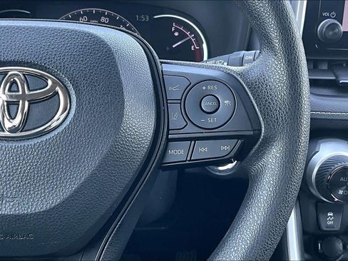 Used 2024 Toyota RAV4 XLE image 29