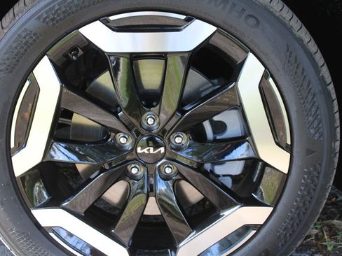 New 2025 Kia Telluride S image 20