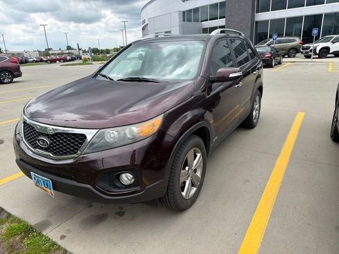 Used 2012 Kia Sorento EX w/ EX V6 Premium Pkg AWD/4WD image 3