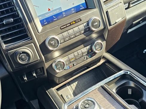 Used 2021 Ford Expedition Limited AWD/4WD image 36
