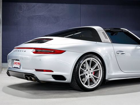 Used 2018 Porsche 911 Targa 4S AWD/4WD image 37