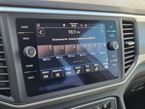 Used 2021 Volkswagen Atlas SE w/ Panoramic Sunroof Package FWD image 27