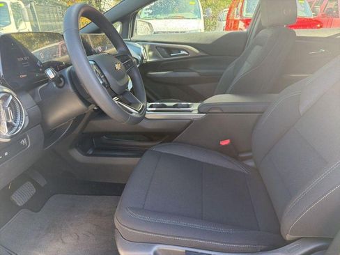 New 2026 Chevrolet Equinox EV LT FWD image 16