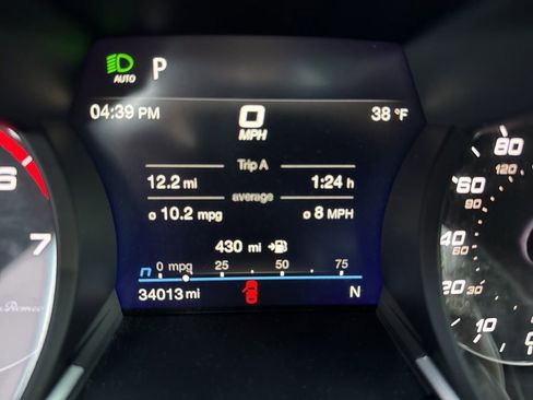 Used 2023 Alfa Romeo Stelvio Ti image 37