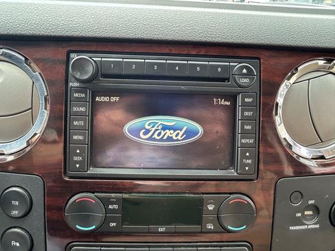 Used 2008 Ford F250 Lariat AWD/4WD image 23