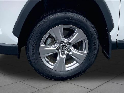 Used 2023 Toyota RAV4 XLE w/ Convenience Package AWD/4WD image 11
