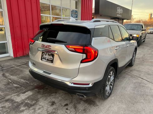 Used 2018 GMC Terrain SLT w/ Preferred Package image 7