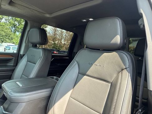 Used 2024 GMC Sierra 2500 Denali w/ Denali Reserve Package AWD/4WD image 22