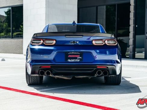 Used 2019 Chevrolet Camaro SS RWD image 17