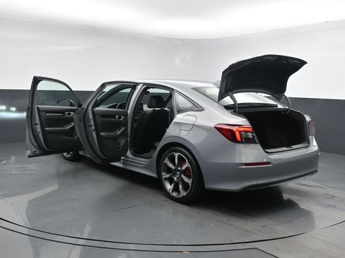 Used 2025 Honda Civic Sport image 28