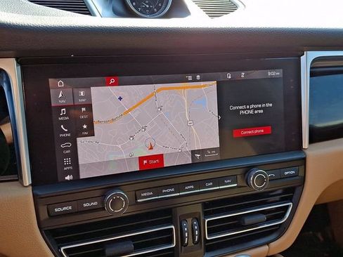 Used 2019 Porsche Macan AWD/4WD image 19