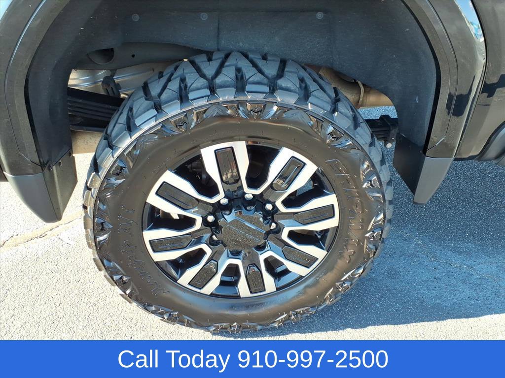 Used 2024 GMC Sierra 2500 Denali Ultimate AWD/4WD image 9