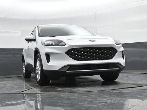 Used 2021 Ford Escape SE image 41