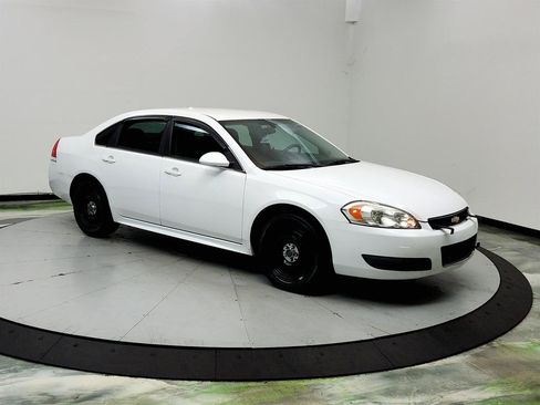 Used 2016 Chevrolet Impala Police FWD image 3