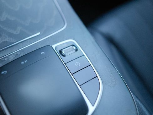 Used 2021 Mercedes-Benz E 350 Sedan image 28