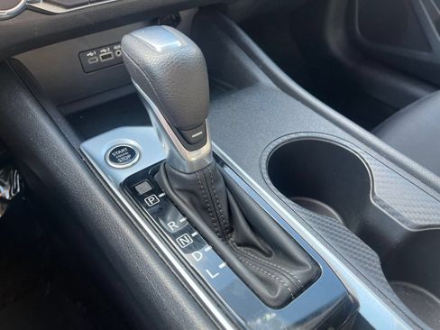 Used 2025 Nissan Altima 2.5 SV FWD image 42