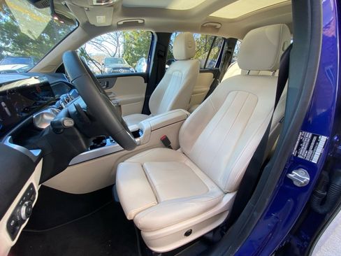 Used 2022 Mercedes-Benz GLB 250 4MATIC image 28