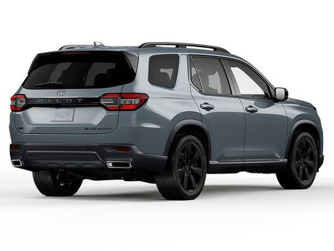 New 2026 Honda Pilot Black Edition image 5