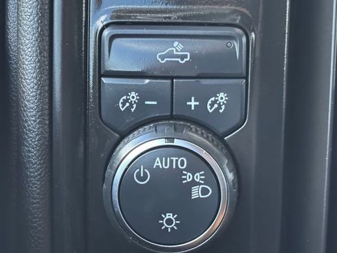Used 2021 Chevrolet Silverado 1500 Custom RWD image 36