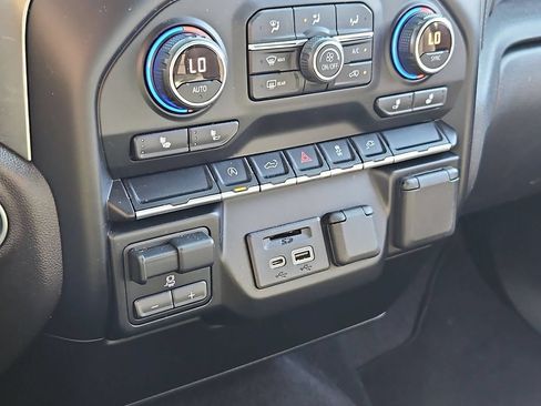 Used 2020 Chevrolet Silverado 1500 LT w/ Texas Edition AWD/4WD image 26