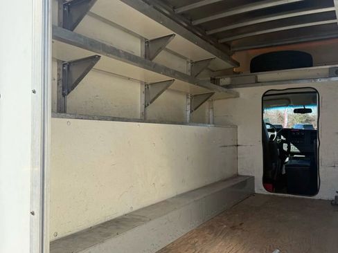 Used 2015 Chevrolet Express 3500 image 18