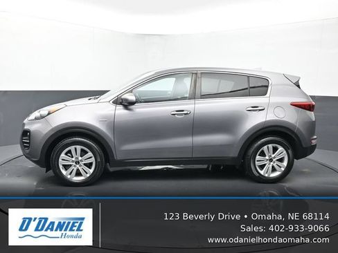 Used 2018 Kia Sportage LX AWD/4WD image 2