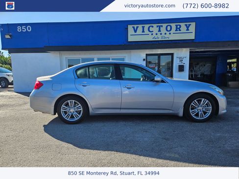 Used 2011 INFINITI G37 Journey w/ Premium Pkg image 4