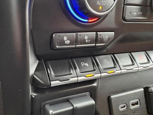 Certified 2021 Chevrolet Silverado 1500 High Country w/ LPO, Dark Essentials Package image 13