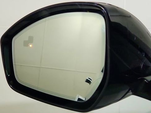 Used 2024 Land Rover Range Rover Evoque S AWD/4WD image 15