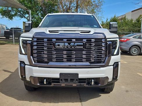 Used 2024 GMC Sierra 3500 Denali Ultimate image 2