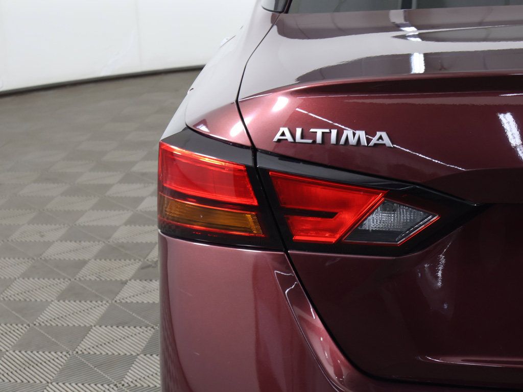 Used 2023 Nissan Altima 2.5 SL AWD/4WD image 16