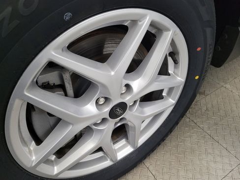 Used 2024 Ford Edge SEL image 31