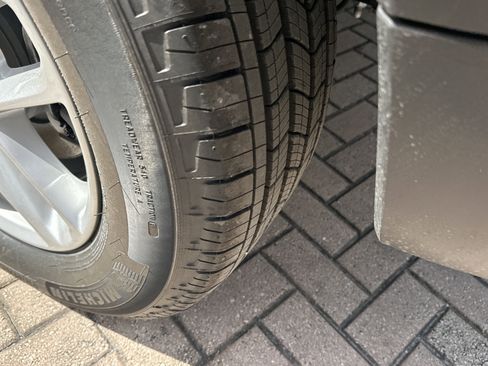 New 2026 Jeep Grand Cherokee Laredo X image 11