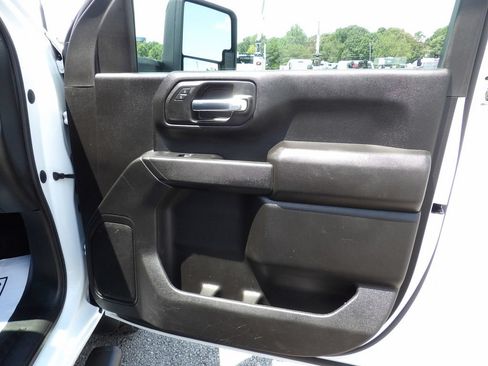 Used 2024 Chevrolet Silverado 3500 W/T w/ Snow Plow Prep Package AWD/4WD image 38