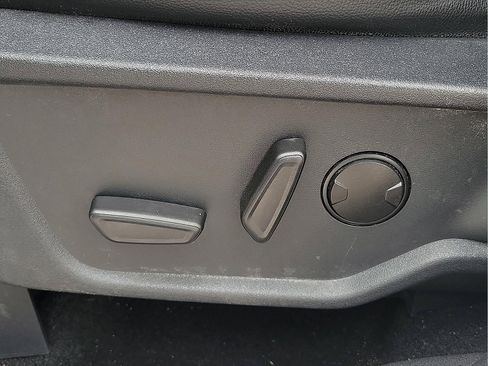 Used 2024 Ford Bronco Badlands image 13