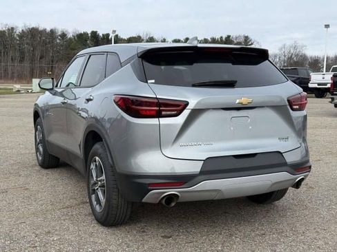 Used 2025 Chevrolet Blazer LT image 6