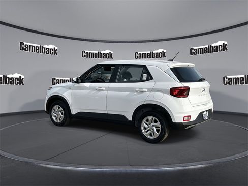 New 2026 Hyundai Venue SE image 5